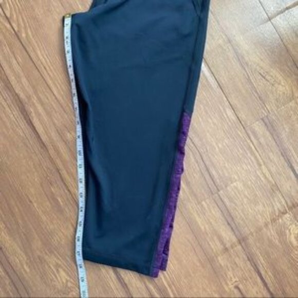 Adidas Techfit Cropped Pant‎ Size Medium - Picture 6 of 8